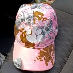 Clemson University nwot SZ 1  $28+ Free hat. 🤠